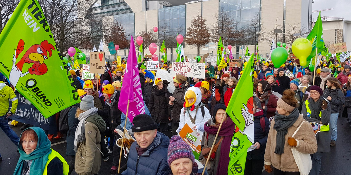 33,000 march in Berlin for better food and farming