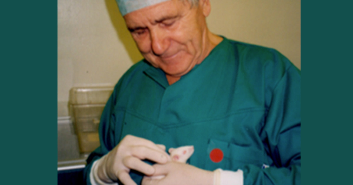 Arpad Pusztai with lab rat