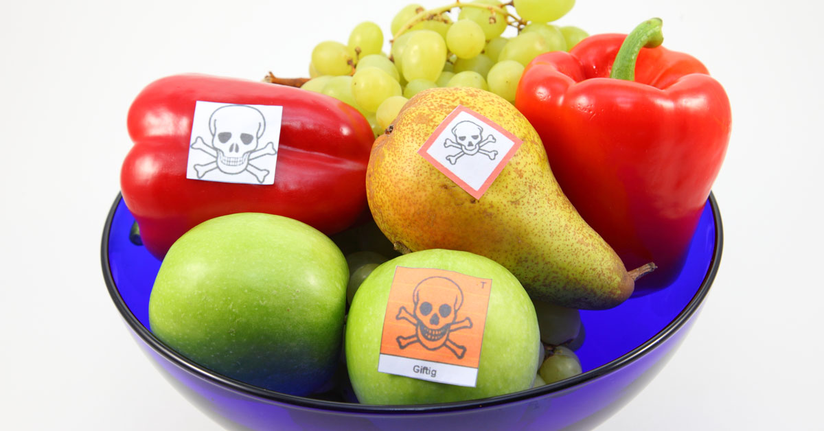 Pesticide mixtures in fruit and vegetables
